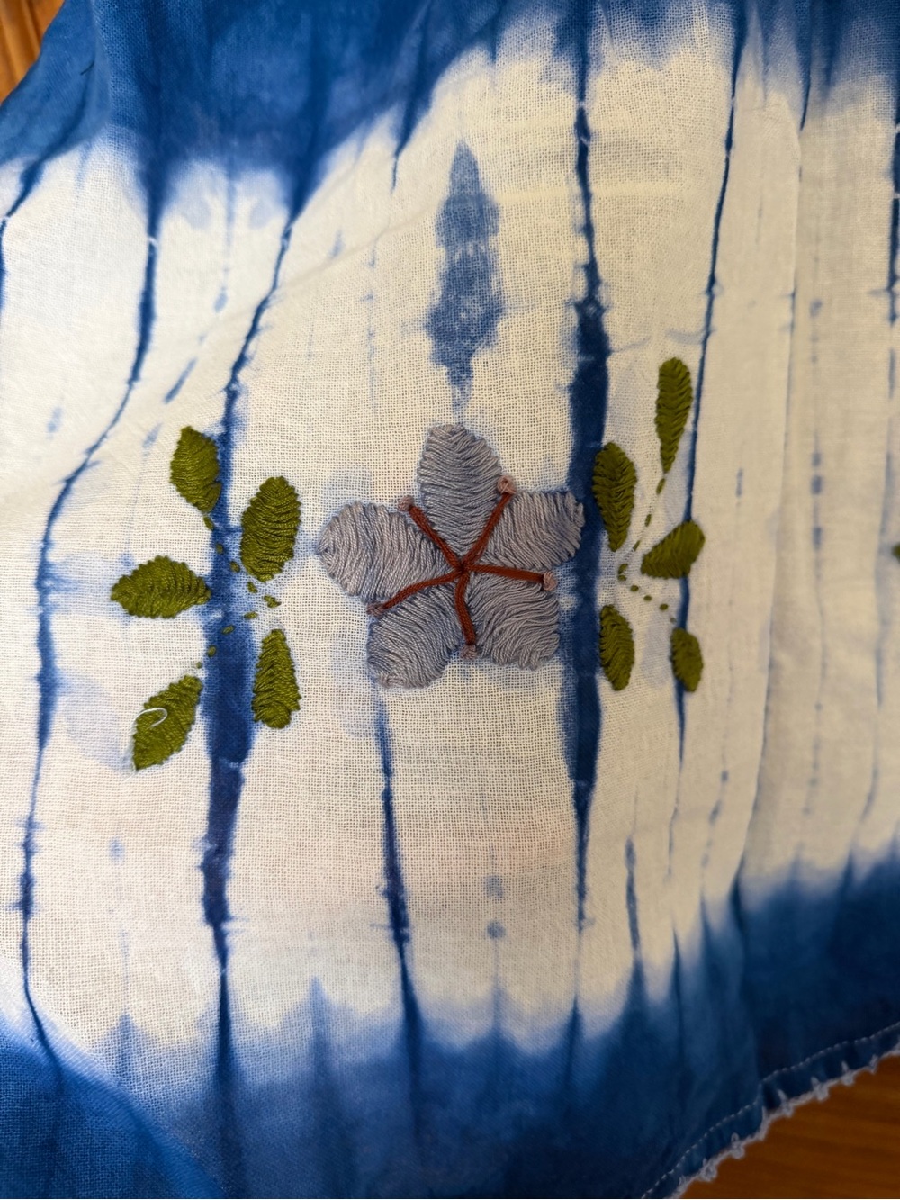 Indigo Tie-Dye Embroidered V-Neck Top - Picture 4 of 9